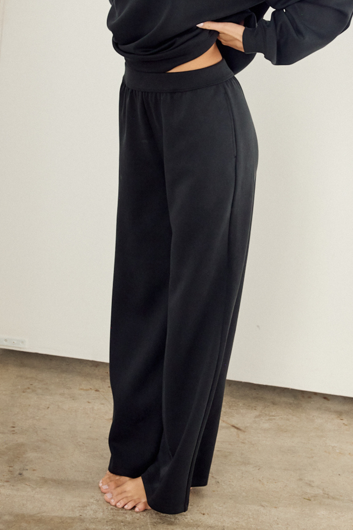 Black / XS