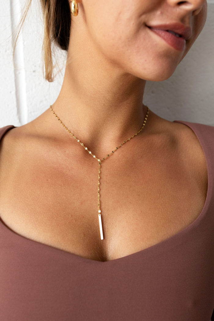 Alba Lariat Necklace