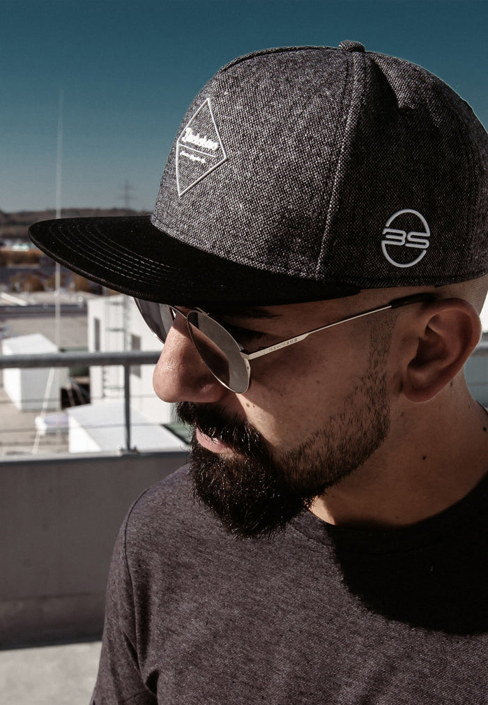Blackskies-Anubis-Snapback-Cap-Schwarz-Tweed-Baseball-Hat-Front