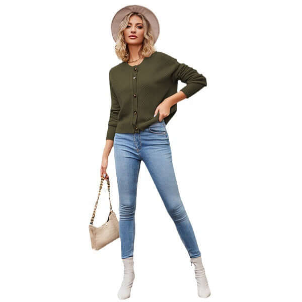 Autumn Single Button Commuter Knitted Cardigan Jacket styled with light blue jeans and a fashionable hat.