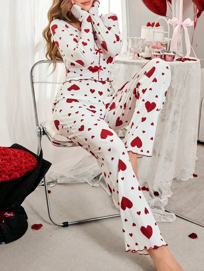 Autumn Winter Heart Print 2 Piece Pajama Set soft fabric texture