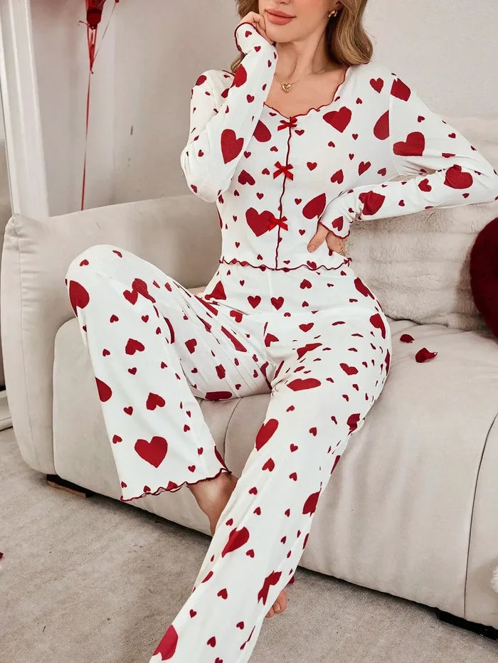 Autumn Winter Heart Print 2 Piece Pajama Set relaxed fit look