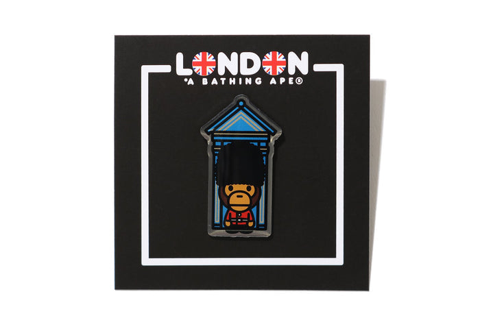 BAPE STORE LONDON BABY MILO THE GUARDS SENTRY BOX PINS