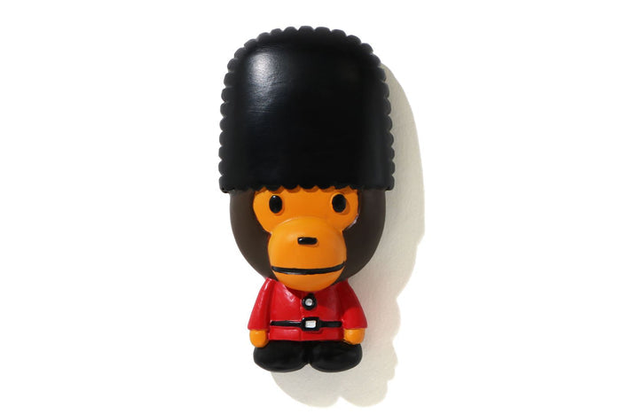 BAPE STOREÂ® LONDON BABY MILO THE GUARDS MAGNET