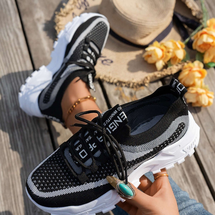 Comfortable Womens Flyknit Sneakers Breathable Walking Shoes close up on lace up design