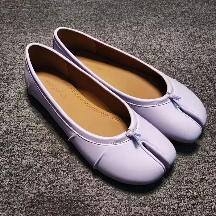 Fashion Soft Leather Split Toe Women Tabi Ballet Flats modern elegance