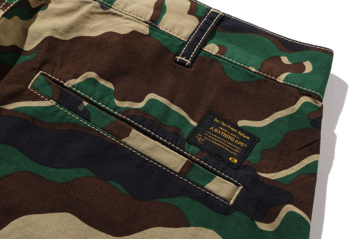 GLITCH WOODLAND CAMO SHORTS