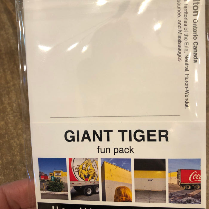 Hamilton Postcards - Giant Tiger  5 PACK