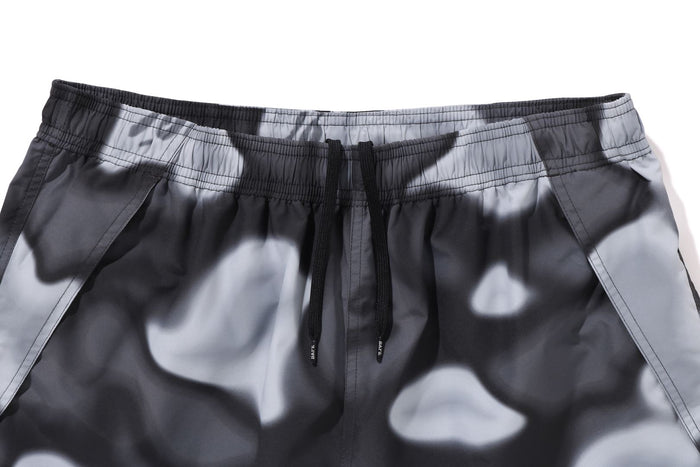 LIQUID CAMO ONE POINT BEACH SHORTS