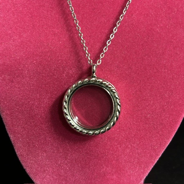 Magnifying Glass Necklace