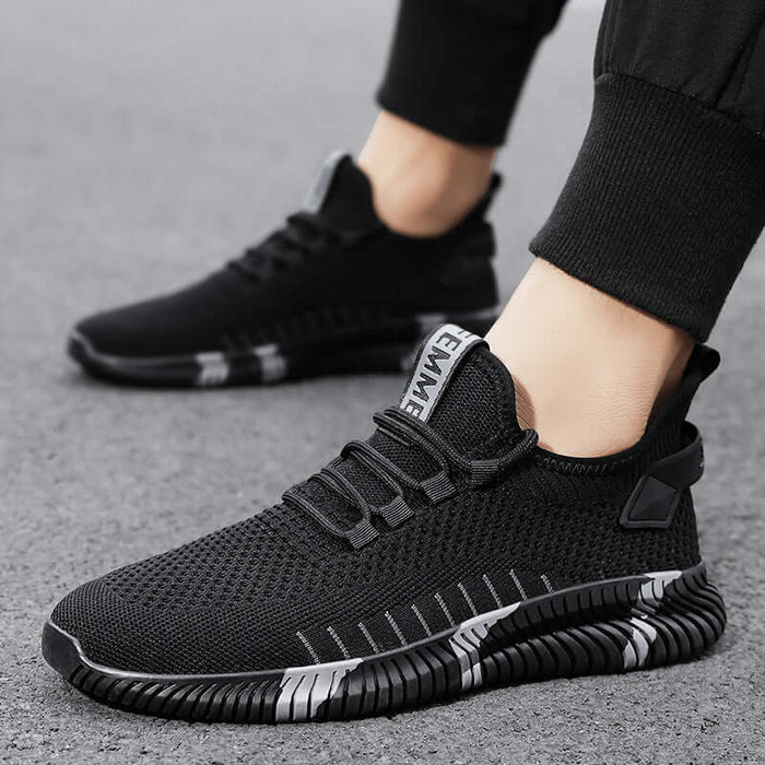 Mesh Sneakers Men Breathable fly woven upper material
