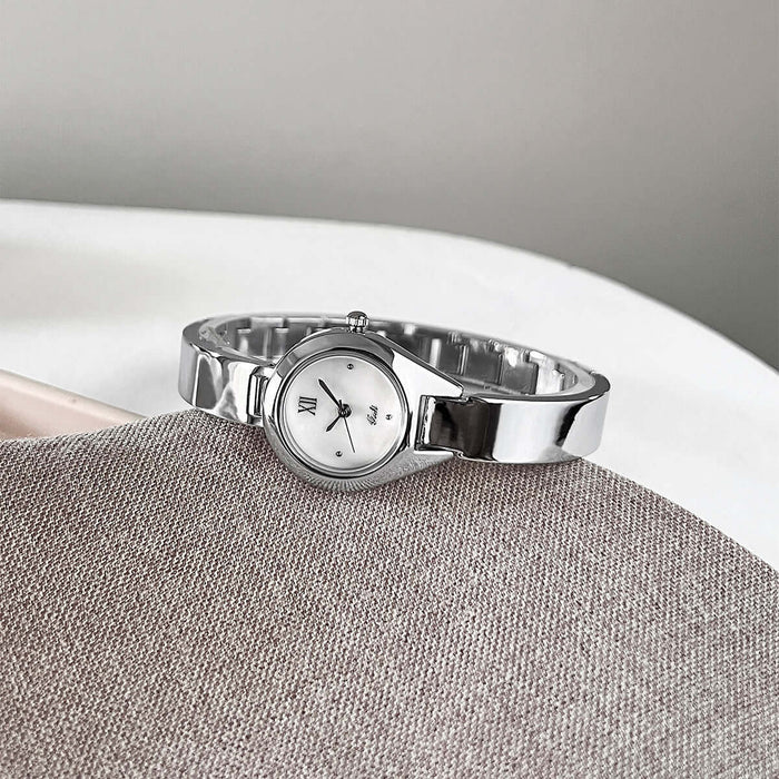 Minimalist Luxury Quartz Watch for Women clean dial close up