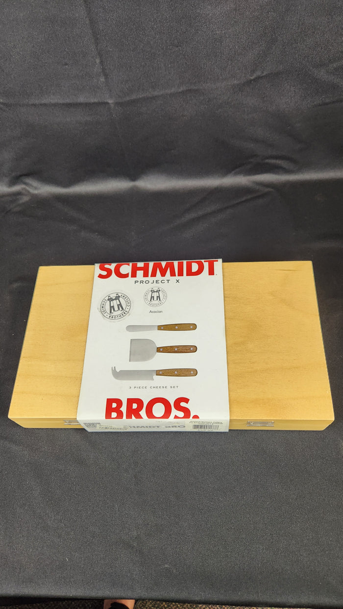 NIB Cheese Knife Cheese Set