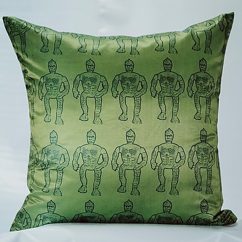 Alien Kirk & Spock Pillow Reverse