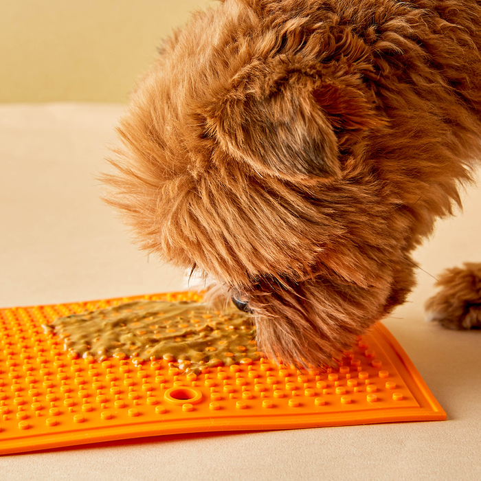 Poochie Butter - Sm. & Lg. Lick Mat w/ Suction Cup - Dog.Dog.Cat.