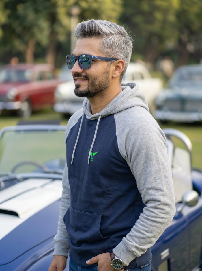 Raglan Sleeve Pullover Hoodie LEON