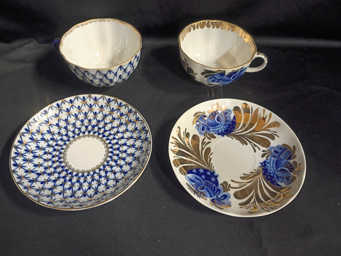 Set of 2 VTG Lomonosov Imperial Russia Tea Cups & Saucers