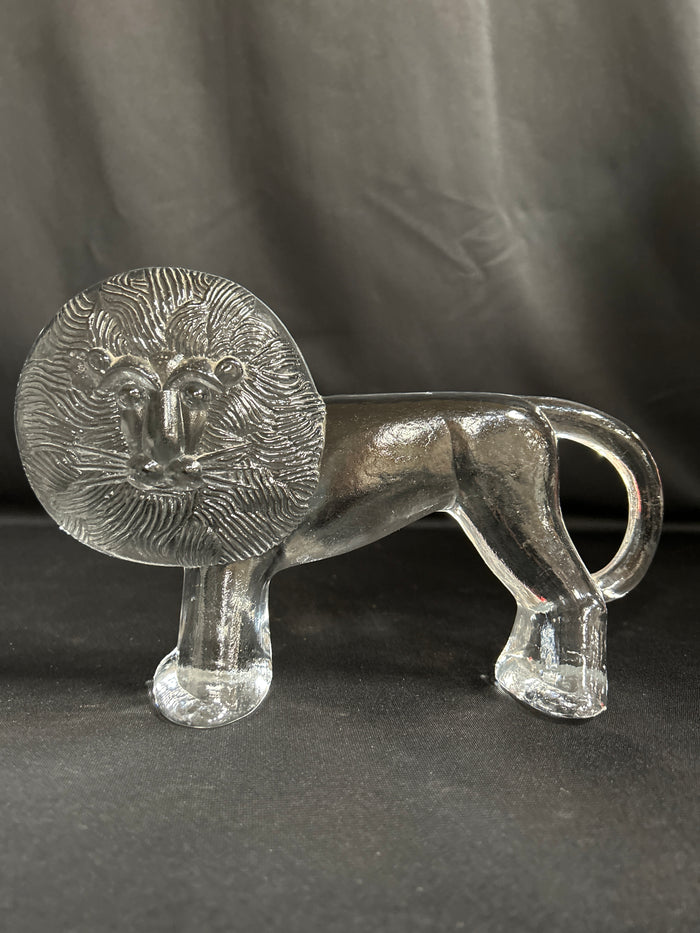 Two VTG Kosta Boda Glass Lion Figurines Erik Hoglund